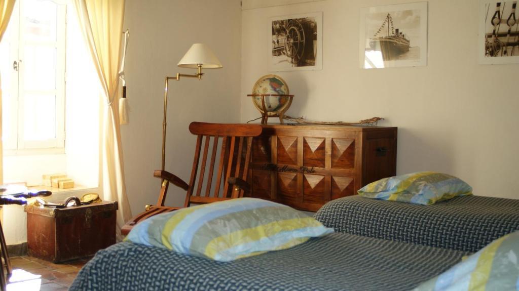 Demeure De Digoine "Chambre D'Hotes" Bourg-Saint-Andéol Kamer foto
